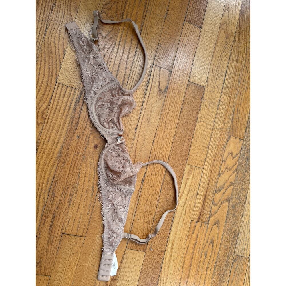 Victoria's Secret Nude Lace Bra and Panty set